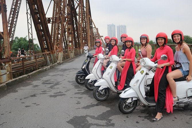 Vespa City Tour + Train Street Female Ao Dai Riders 4,5 Hours - Meeting and Pickup Details