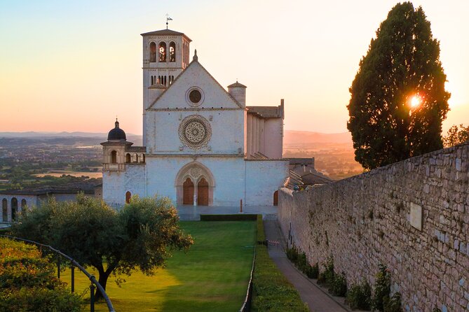 Walking Tour of Assisi for One Hour - Meeting Point Information