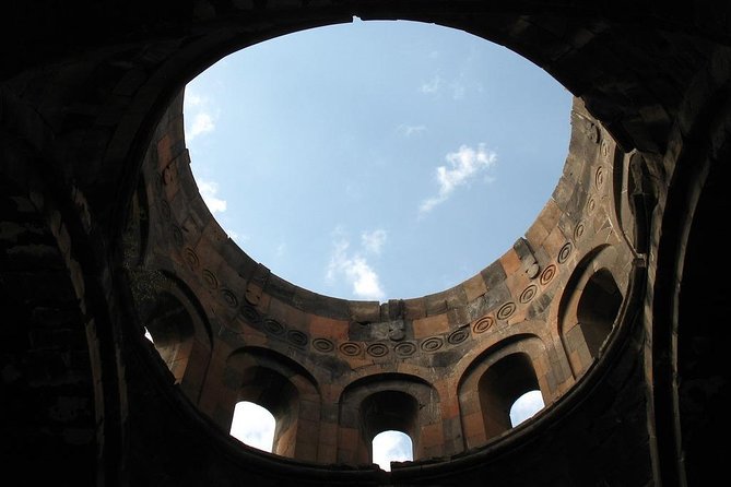 Yerevan – Aruch – Talin – Gyumri – Yerevan