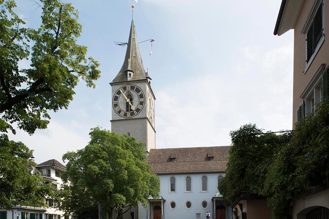 Zurich Old Town 2 Scavenger Hunt and Sights Self-Guided Tour - Location and Duration