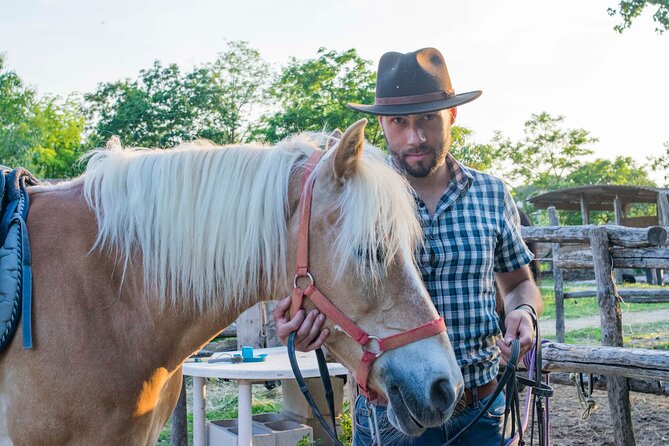 1 Hour Horseback Ride in Valgraziosa Pisa - Attire Recommendations