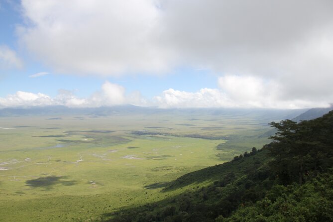 2-Day Safari Tour to Tarangire & Ngorongoro Crater (Mid-range) - Accommodation Details