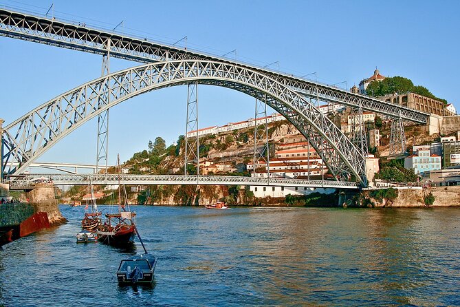 2-Hour Walking Tour in Two Banks of Porto