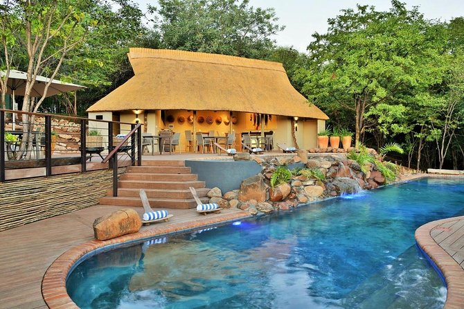 3 Days / 2 Nights Victoria Falls Safari Club Package - The Sum Up