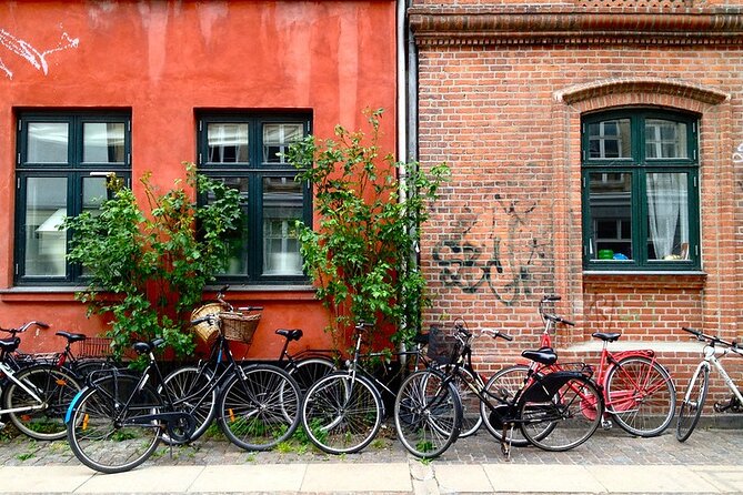 3 Hours Small Group Biking Tour in Copenhagen - Group Size and Inclusions