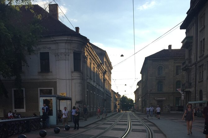 4 Days Private Tour of Translvania From Budapest to Bucharest - Booking Process