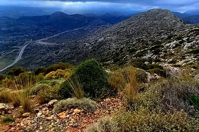4 Hours Private Hiking on the Strouboulas Mountain, Heraklion - The Sum Up