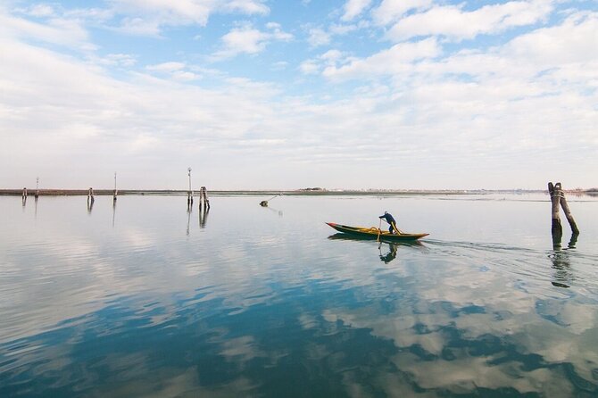 5-Day Photography and Gaze Education Course in Venice - Equipment and Workshops