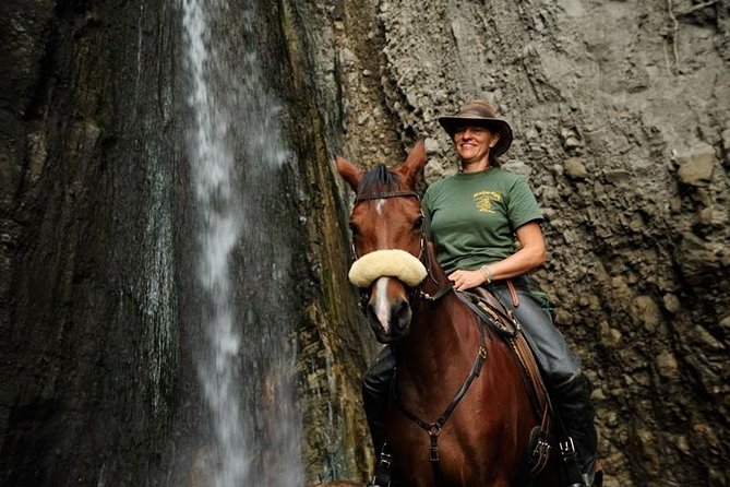 6 Day Luxury Safari Serengeti,Ngorongoro,Manyara,Tarangire,Arusha National Park - Start Time and Cancellation Policy