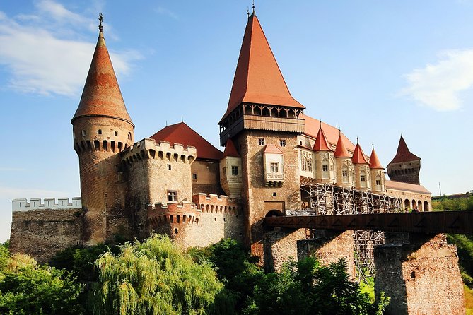 7 Days Romanias Highlights From Budapest to Bucharest - Bucharest: The Capitals Rich Heritage
