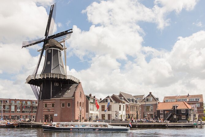 90 Minute Cheese and Wine Cruise Through the Canals of Haarlem - Meeting Point