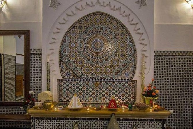 A Relaxation Moment in a Traditional Hammam in the Fez Medina - Group Size and Pricing