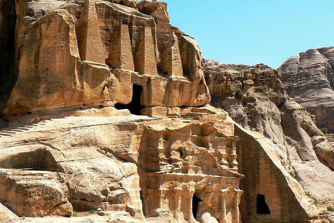 Aqaba Taxi for (Full Day Petra , Wadi Rum and All Transportation) - Accessibility Information