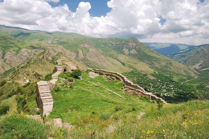 Armenia: Between Monasteries and Fortresses of Vayots Dzor - Monasteries in Vayots Dzor
