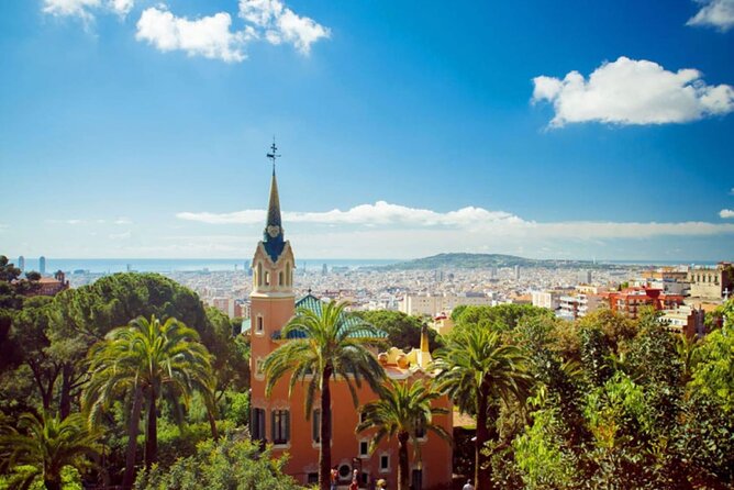 Barcelona City Pass 30+ Attractions, Tours and Hop on Hop off - Location: Barcelona, Spain