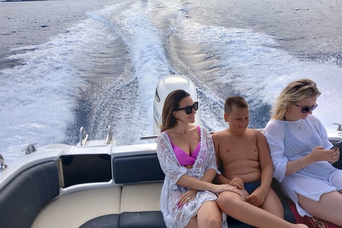 BLUE CAVE & ELAPHITI ISLANDS-Private Speedboat Tour - Meeting Point Location