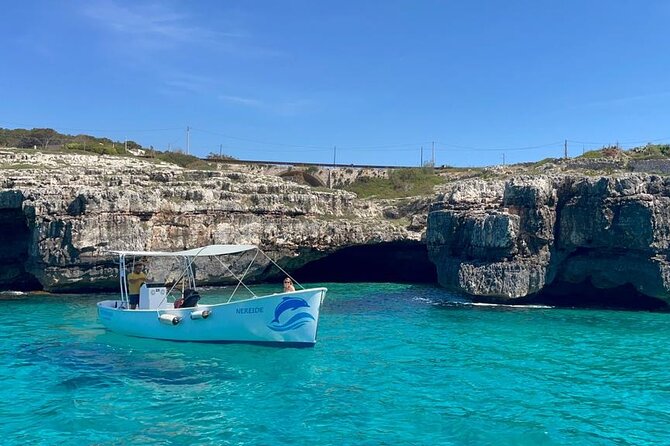 Boat Tour to Discover the Caves of Santa Maria Di Leuca