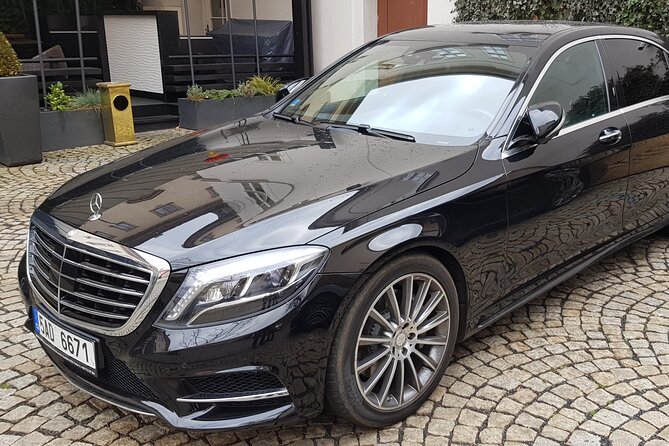 BUDAPEST by Skoda Superb / Mercedes Benz V / S Class / Sprinter - Accessibility