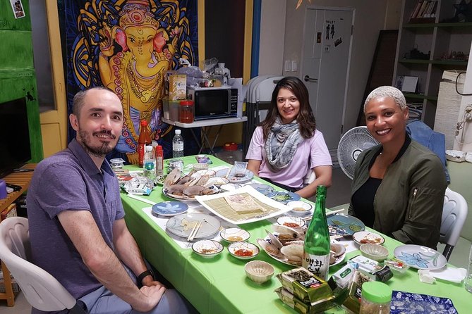 Busan Jagalchi Market Seafood Tour & Dinner With Busan City View - Positive Guest Reviews and Experiences