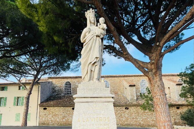 Cannes Scavenger Hunt and Sights Self-Guided Tour - Review Summary