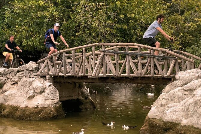 Cycling Exploration in the Center of Athens - Confirmation and Accessibility