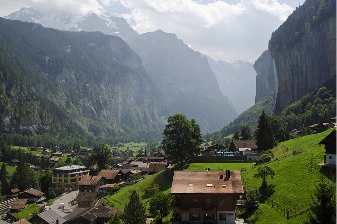 Day Trip to Swiss Villages From Lucerne – Small Group Tour by Car