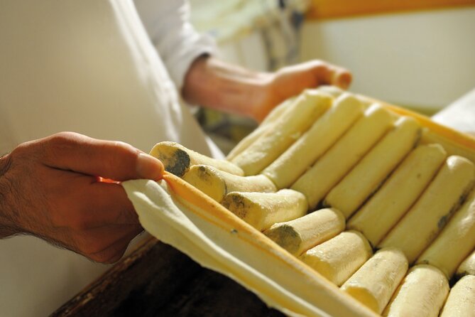 Delightful Deluxe Cheese and Wine Tasting From Lake Como