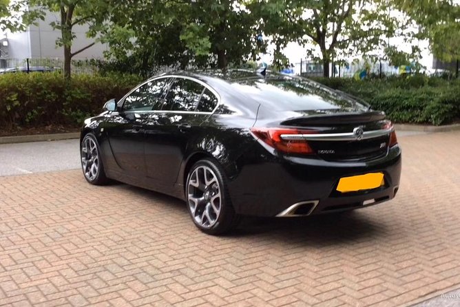 Departure Private Transfer Riga City to Riga Airport RIX by Sedan Car - Pickup and Drop-off