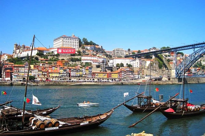 Departure Transfer: Porto to Porto Airport OPO in Business Car