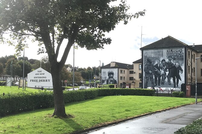 Derry City Private Walking Tour - Start Time and Opening Hours