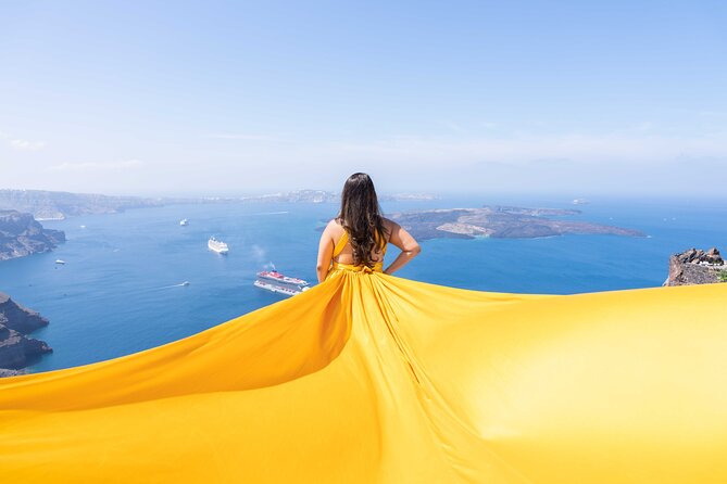 Dreamy Flying Dress Photoshoot in Santorini - Meeting Point and Logistics