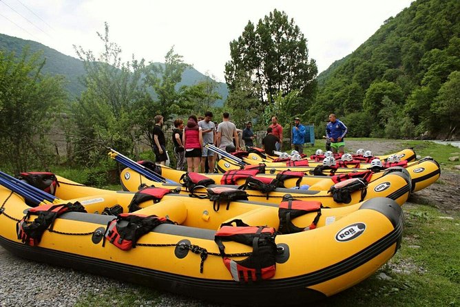 Extreme Tour in Kazbegi – With Best Experiance of Rafting, Hiking and Khinkali