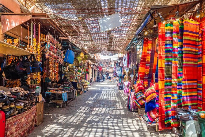 Fez Historical Visit With Guide 1/2 Day Medina & Ramparts - Highlights of Fez Historical Visit