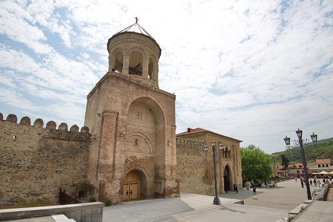 Full Day Private Tour to Jvari, Mtskheta, and Shio-Mgvime - Group Size and Exclusivity
