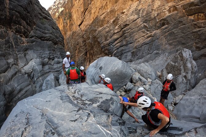 Full Day - Snake Canyon Adventure Tour in Jebel Shams Region - Customer Reviews and Testimonials