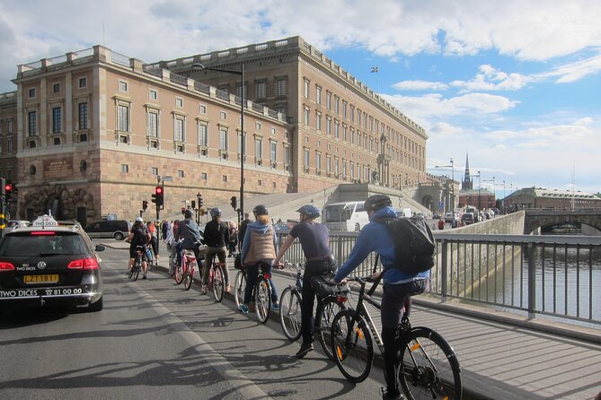 Guided 3,5h Bike Tour Stockholm (English/German) - Cancellation Policy