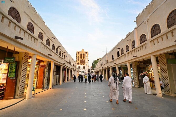 Historical Tour in Jeddah Old Twon