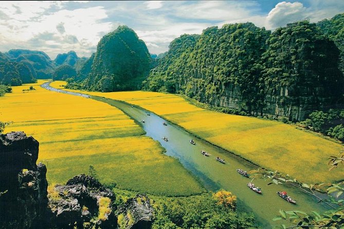 Hoa Lu - Trang An - Bich Dong Private Tour - Meeting Point