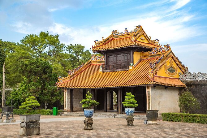 Hue Royal Tombs Tour: Visit 3 Best Tombs and Thien Mu Pagoda