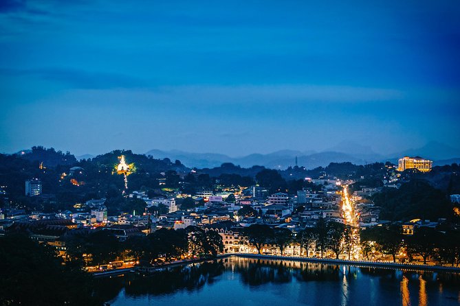 Kandy City Tour – Tuk Tuk