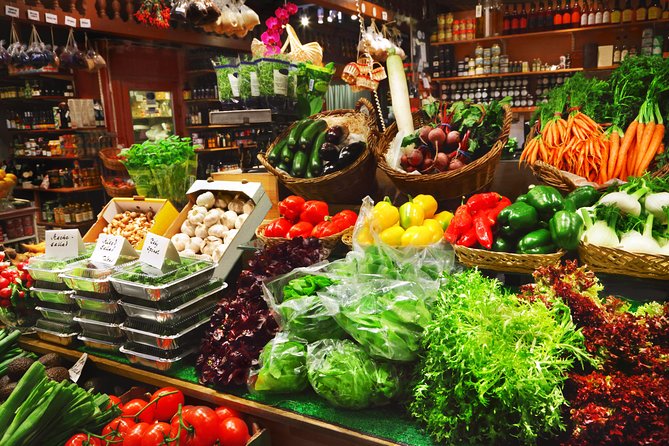 Local Market Visit and Private Cooking Class at a Cesarinas Home in Mantua - What To Expect