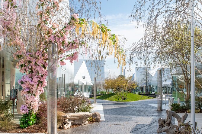 Luxury Outlet Shopping Day Trip From Geneva to Lyon - Luxury Shopping Experience