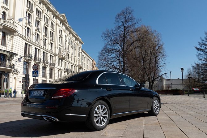 Luxury Transport From/To Warsaw - Vilnius / International Airport by Private Car - Infant and Child Seats