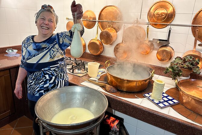 Mozzarella Experience With Private Cooking Class