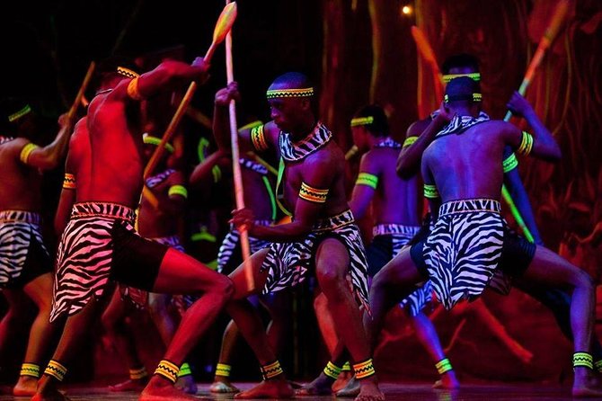 Nairobi Nightlife and Safari Park Hotel Dinner Experience - Location and Accessibility