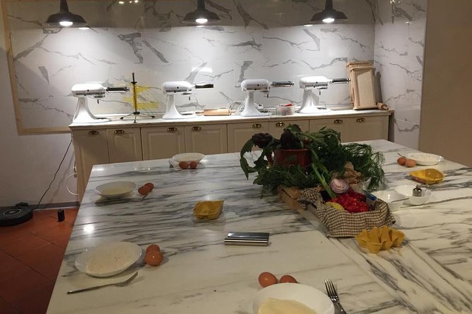 New Years Eve Cooking Classes Unforgettable Evening in the Heart of Florence - Group Size and Menu