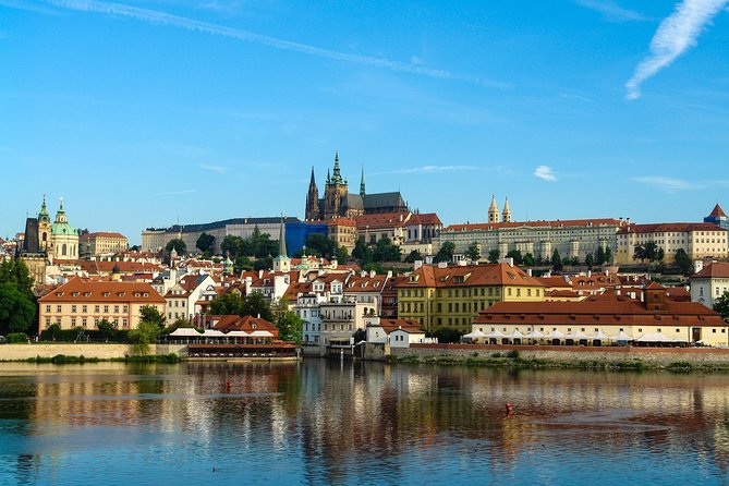 Prague Castle: SELF-GUIDED WALKING TOUR (Prague) - Meeting and Pickup