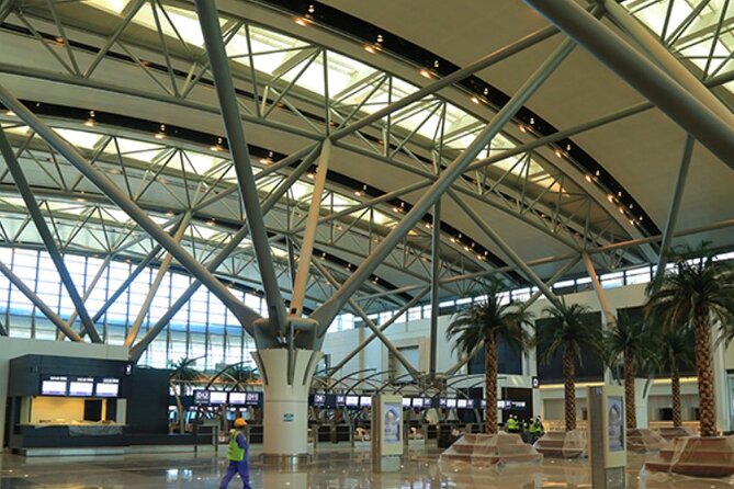 Private Airport Pick Up to Your Hotels - Operating Hours