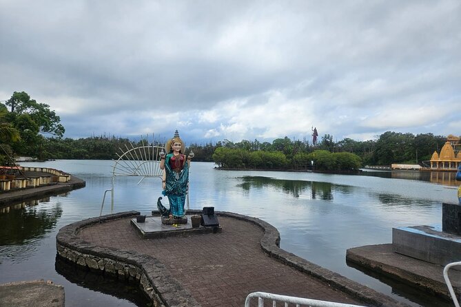 Private and Guided Tour of Mauritius South - Pricing and Refund Policy