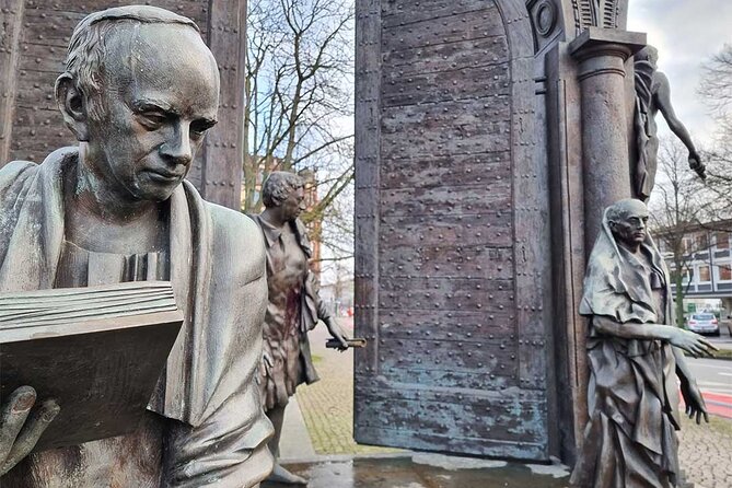 Private Audio Book City Rally in the Old Town of Hanover - Pricing and Guarantee